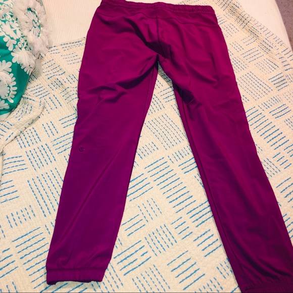 LuLuLemon Track Pants Size S Fits To Med 🔮SALE🔮 - Picture 7 of 8